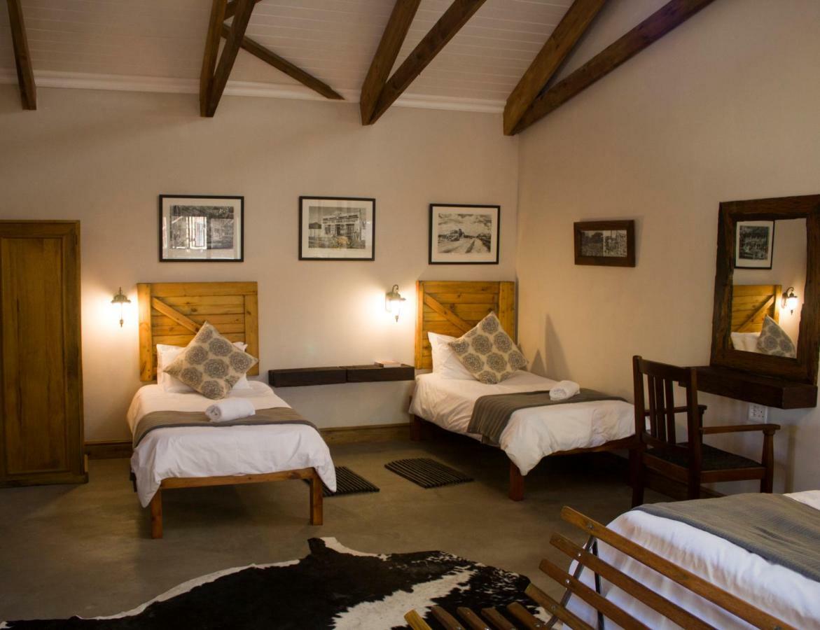 Aan Die Oewer Guesthouse Graaff-Reinet 외부 사진