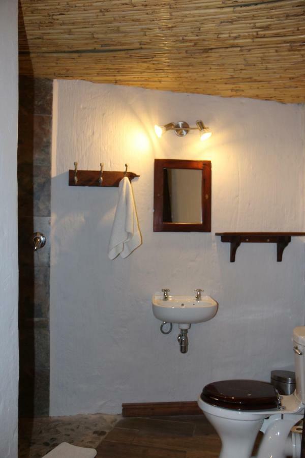 Aan Die Oewer Guesthouse Graaff-Reinet 외부 사진